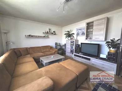 Na predaj 3-izbový byt, 94 m², Nové Zámky