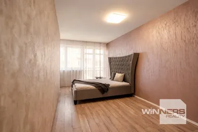 Na predaj 4-izbový byt, 167 m², Bratislava-Staré Mesto, Zámocká