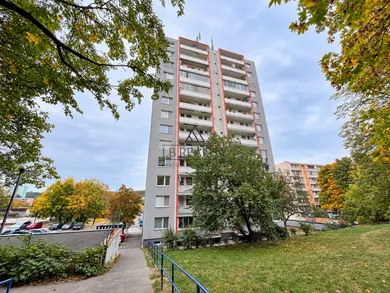Na predaj 3-izbový byt, 65 m², Bratislava-Karlova Ves, Levárska