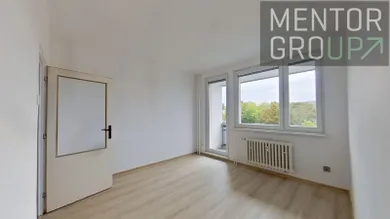 Na prenájom 3-izbový byt, 61 m², Bratislava-Dúbravka, Bazovského