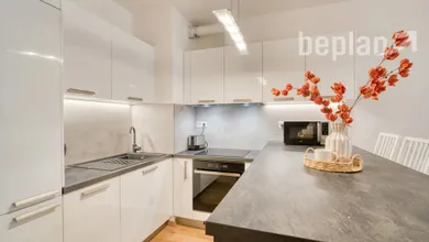 Na prenájom 2-izbový byt, 47 m², Bratislava-Staré Mesto, Bernolákova