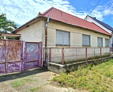 Na predaj 4-izbový dom, 120 m², Dvorníky