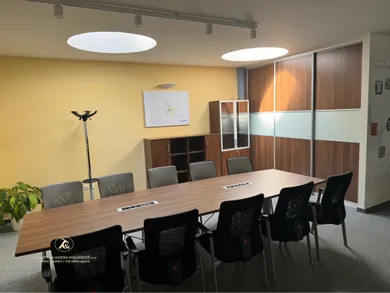 Obiekty na sprzedaż, Bratislava-Staré Mesto · €515 000