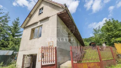 Domy rekreacyjne na sprzedaż, Červený Kameň · €64 000