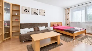 Na predaj 1-izbový byt, 38 m², Bratislava-Dúbravka, Galbavého