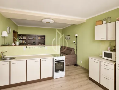 Na predaj 2-izbový byt, 48 m², Bratislava-Petržalka, Mánesovo nám.