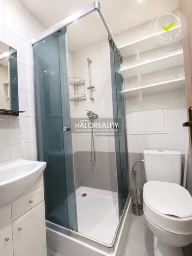 Na prenájom 1-izbový byt, 29 m², Handlová