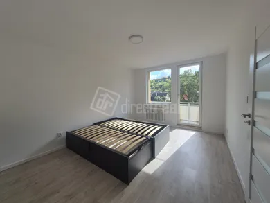 Na prenájom 1-izbový byt, 36 m², Trenčín, Soblahovská
