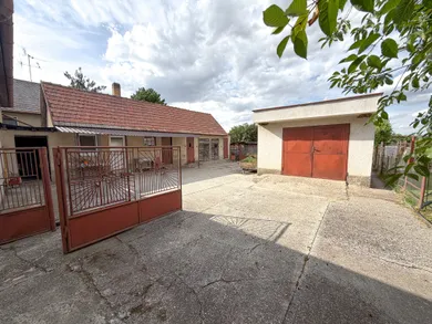 Na predaj dom, 100 m², Malé Dvorníky, Dunajskostredská ulica