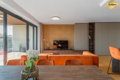 Na predaj 4-izbový byt, 94 m², Bratislava-Ružinov, Mierová