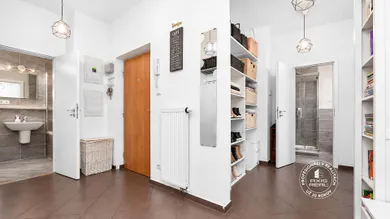 Na predaj 4-izbový byt, 86 m², Chorvátsky Grob, Konopná