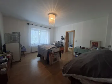 Na predaj 4-izbový dom, 46 m², Banka, Topoľčianska