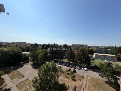 Na predaj 3-izbový byt, 61 m², Zlaté Moravce, Brezová