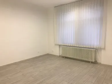 Na prenájom komerčné, 103 m², Pezinok, Moyzesova