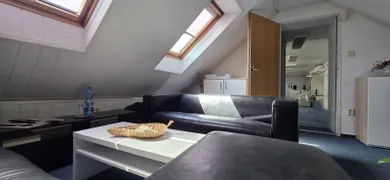 Na prenájom komerčné, 150 m², Nitra, Podzámska