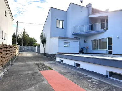 Na predaj dom, 460 m², Košice-Pereš