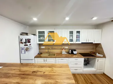 Na predaj 4-izbový dom, 120 m², Zemné