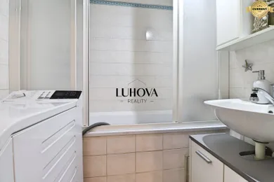 Na prenájom 2-izbový byt, 57 m², Púchov, Moravská