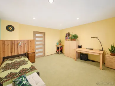 Na predaj 1-izbový dom, 225 m², Golianovo, 951 08 Golianovo