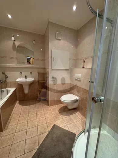 Na predaj 3-izbový byt, 78 m², Ružomberok, Veterná
