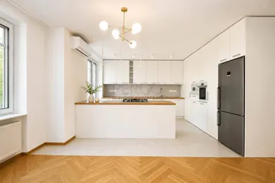 Mieszkania na sprzedaż, 4-pokojowe, Bratislava-Staré Mesto · €595 000