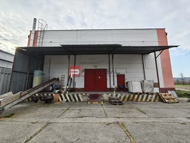 Na prenájom komerčné, 116 m², Vinosady, Pezinská