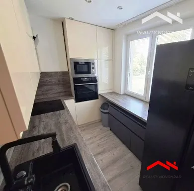 Byty na predaj 2-izbový, Lučenec · €80 000