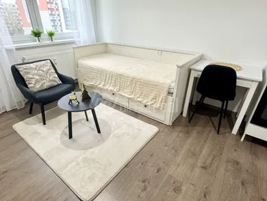 Na prenájom 1-izbový byt, 24 m², Sereď, Kukučínova