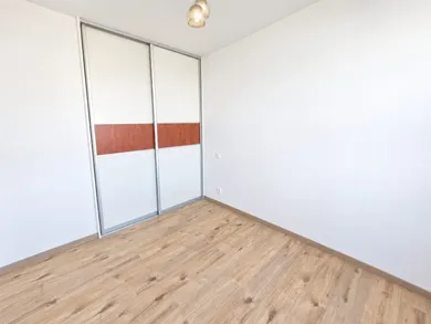 Na predaj 2-izbový byt, 54 m², Bratislava-Petržalka, Béžová
