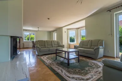 Na predaj 8-izbový dom, 300 m², Limbach, Gaštanová