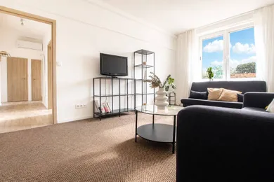 Na predaj 2-izbový byt, 65 m², Bratislava-Ružinov, Budovateľská