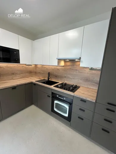 Na predaj 2-izbový byt, 56 m², Bratislava-Ružinov, Nezábudková