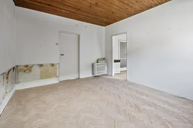 Na predaj 3-izbový byt, 62 m², Bratislava-Staré Mesto, Lovinského 41
