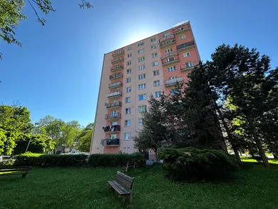 Byty na predaj 3-izbový, Liptovský Mikuláš · €155 250