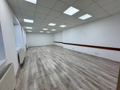 Kiadó objektumok, Trnava · €650
