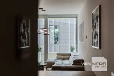 Na predaj 3-izbový byt, 81 m², Bratislava-Staré Mesto, Floriánska