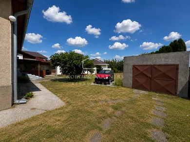 Na predaj 3-izbový dom, 120 m², Iža