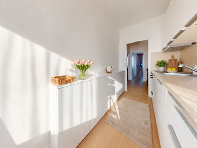 Na predaj 2-izbový byt, 65 m², Bratislava-Ružinov, Nezábudková