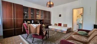 Na prenájom 3-izbový dom, 105 m², Hlohovec, Nerudova