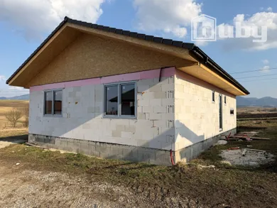 Na predaj 4-izbový dom, 103 m², Socovce
