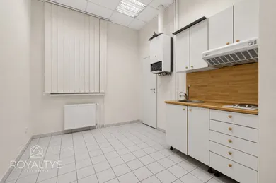 Na predaj komerčné, 190 m², Bratislava-Ružinov, Trnavská cesta