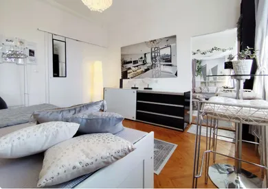 Na prenájom 3-izbový byt, 47 m², Bratislava-Nové Mesto, Škultétyho