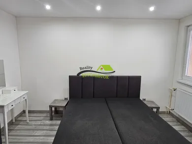 Na predaj 3-izbový byt, 65 m², Senica, Palárikova