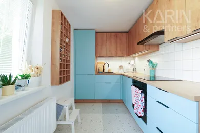 Na prenájom 3-izbový dom, 144 m², Bratislava-Ružinov, Revolučná