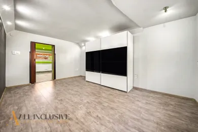 Na predaj 5-izbový dom, 148 m², Kolárovo