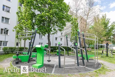 Na predaj 2-izbový byt, 60 m², Bratislava-Lamač, Studenohorská