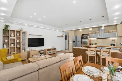 Mieszkania na sprzedaż, 3-pokojowe, Bratislava-Nové Mesto · €385 000