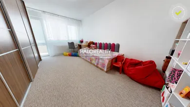 Na predaj 4-izbový byt, 97 m², Lučenec