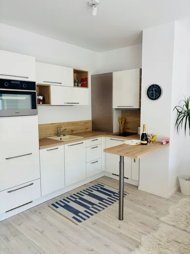 Na prenájom 1-izbový byt, 32 m², Bratislava-Petržalka