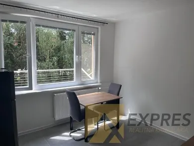 Na prenájom byt v Handlová · €409 · Dokončené